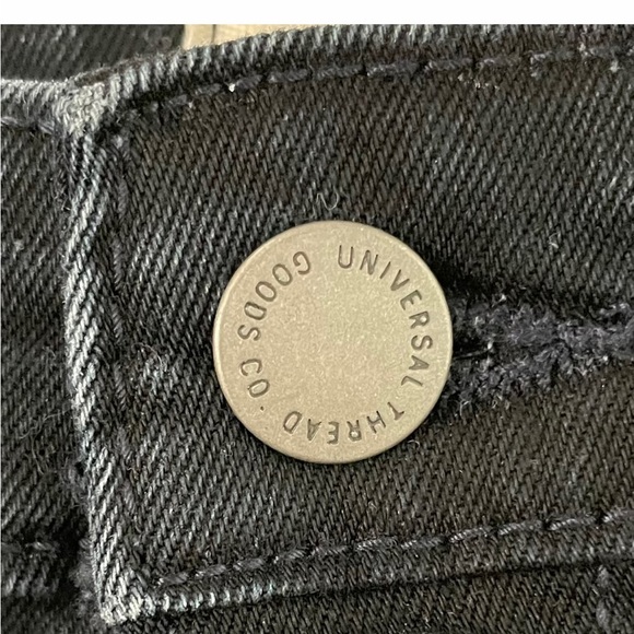 Universal Thread High Rise Short - Picture 8 of 10